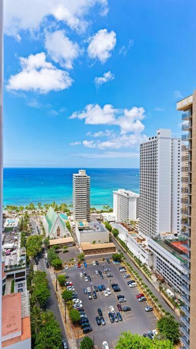 Ho'omaluhia High Floor Ocean View, Free Parking