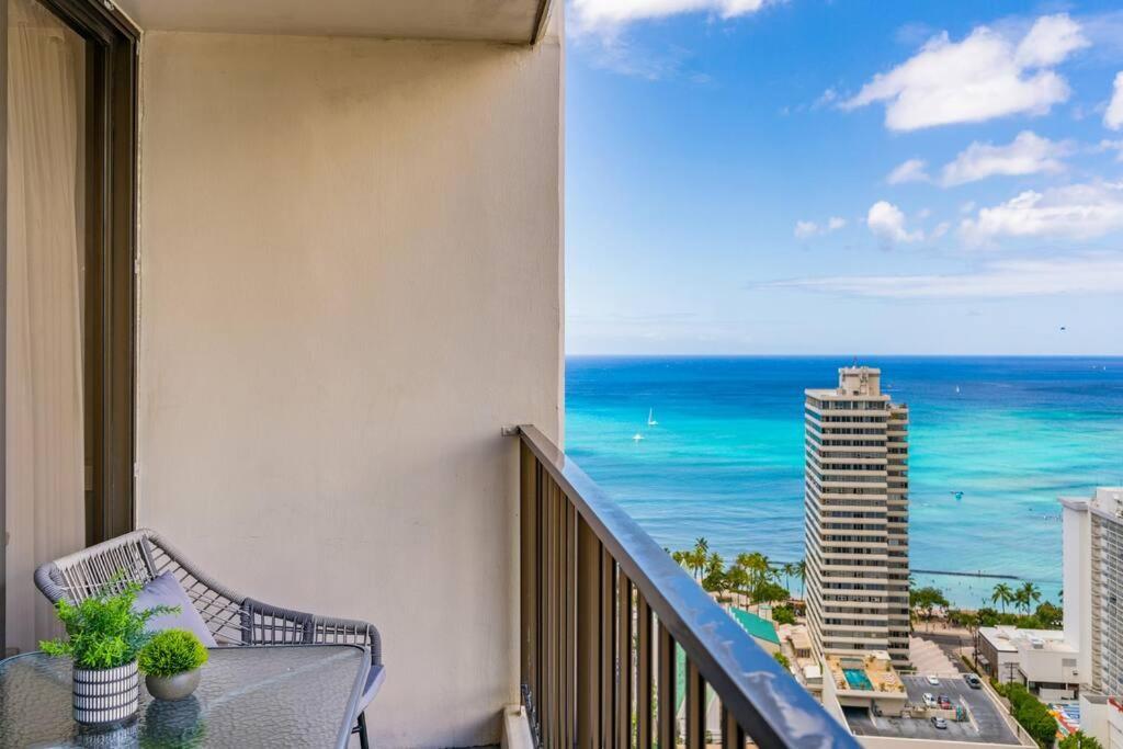 Ho'omaluhia High Floor Ocean View, Free Parking Honolulu